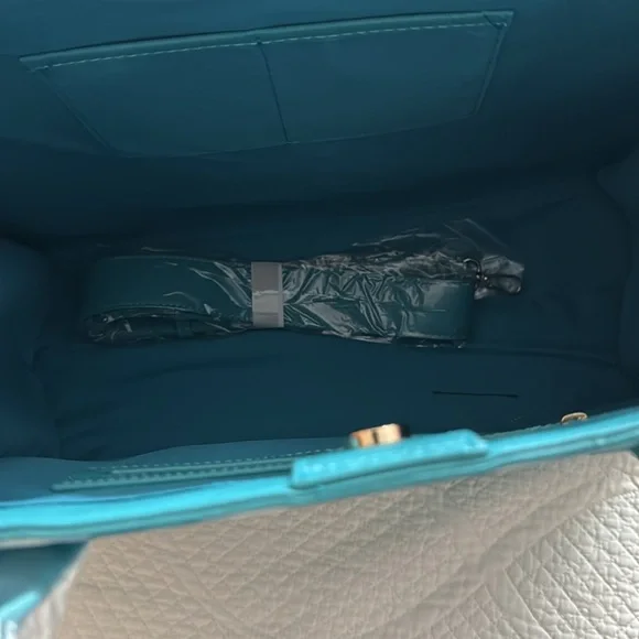 NWT Trina Turk tote bag - Picture 6 of 11